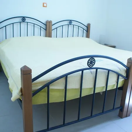 Villa Morfes I